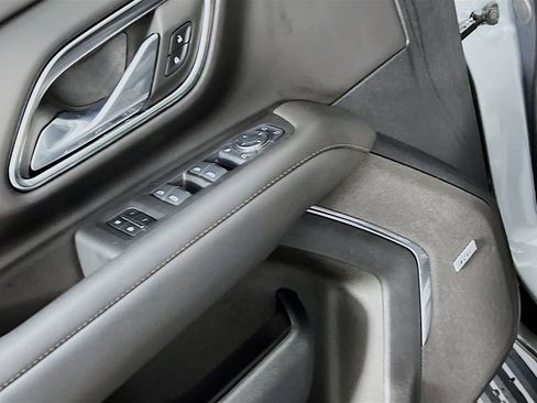 Certified 2024 Chevrolet Tahoe High Country w/ Premium Package image 17