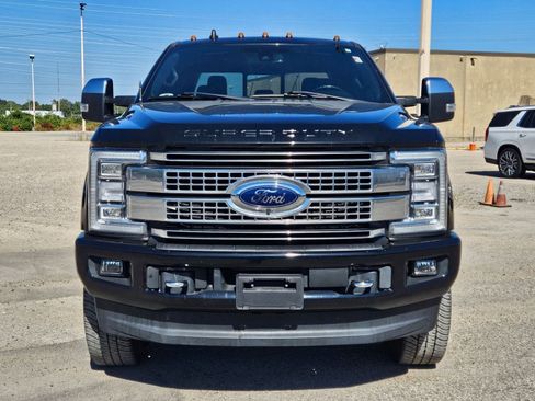 Used 2019 Ford F250 Platinum w/ Platinum Ultimate Package image 9