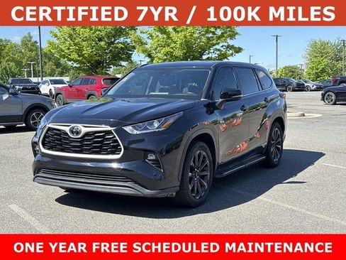 Used 2024 Toyota Highlander LE FWD image 5