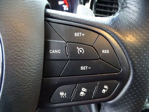 Certified 2025 Dodge Durango GT image 8