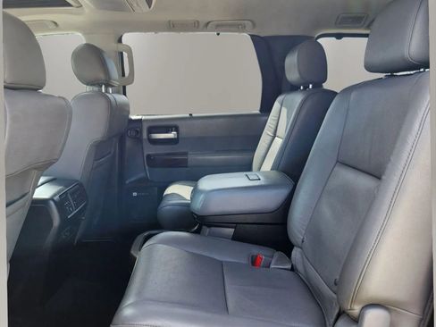Used 2016 Toyota Sequoia Platinum image 15