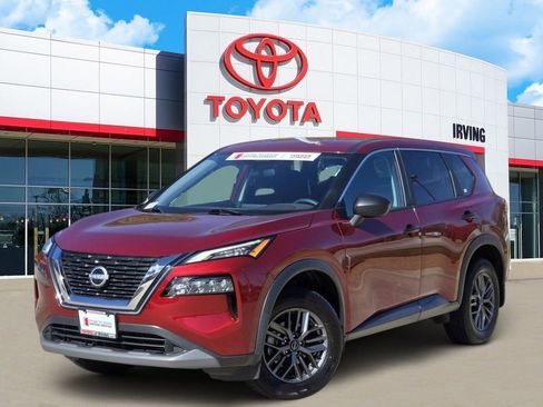 Used 2023 Nissan Rogue S FWD image 1