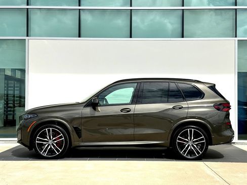 New 2026 BMW X5 xDrive40i w/ M Sport Package AWD/4WD image 8