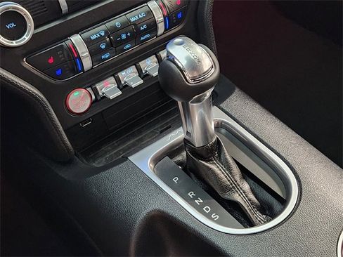 Used 2022 Ford Mustang GT Premium image 19