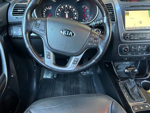 Used 2014 Kia Sorento SX w/ 3rd Row Package AWD/4WD image 5