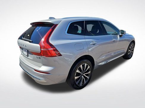 Used 2023 Volvo XC60 B5 Plus AWD/4WD image 5