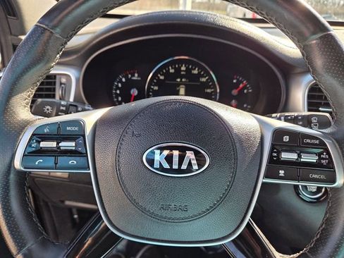 Used 2019 Kia Sorento SX image 24