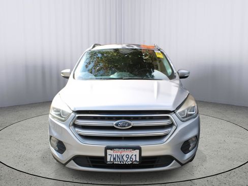 Used 2017 Ford Escape Titanium image 2