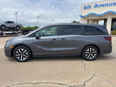 New 2026 Honda Odyssey EX-L image 2