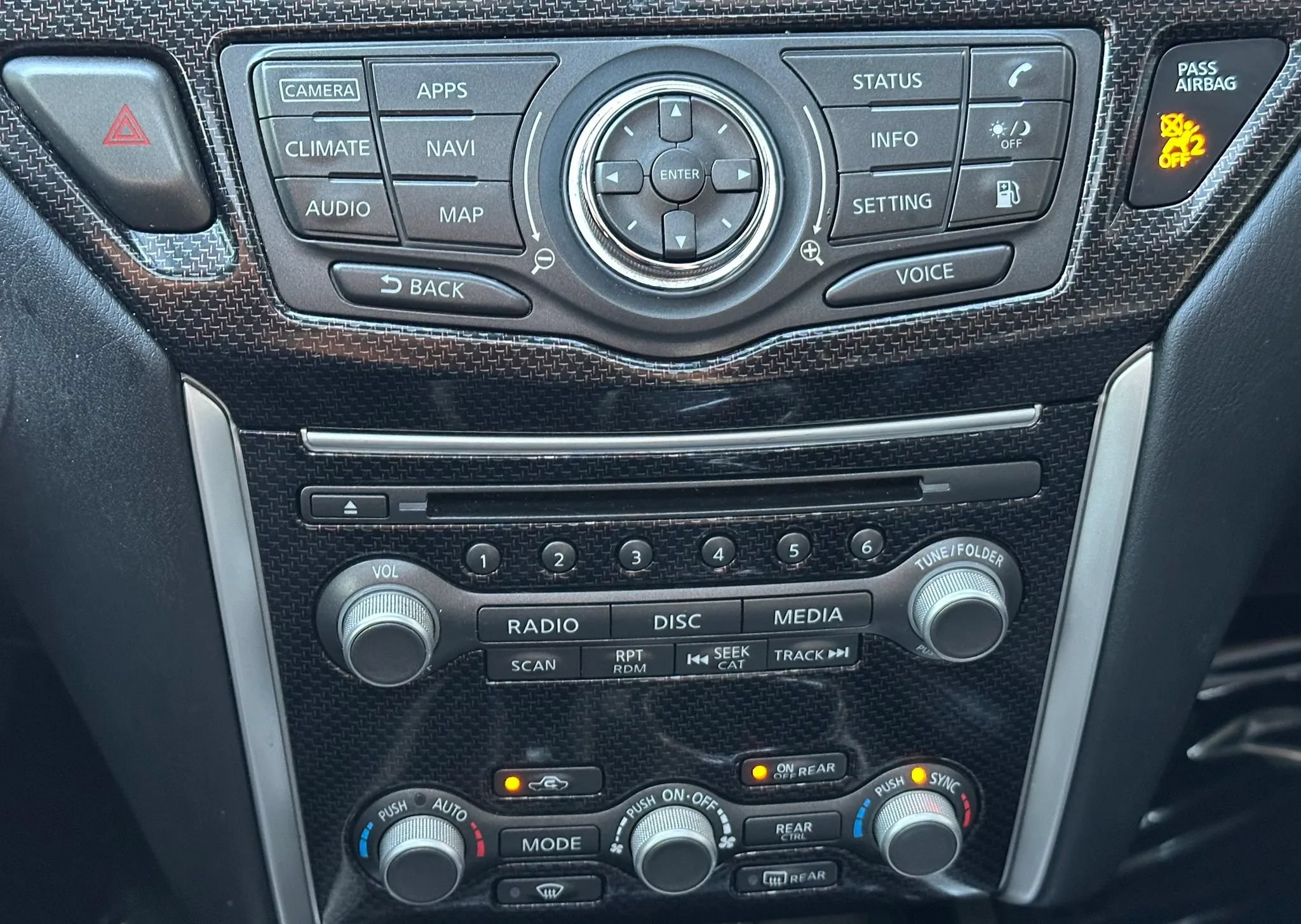 Used 2019 Nissan Pathfinder SL FWD image 19