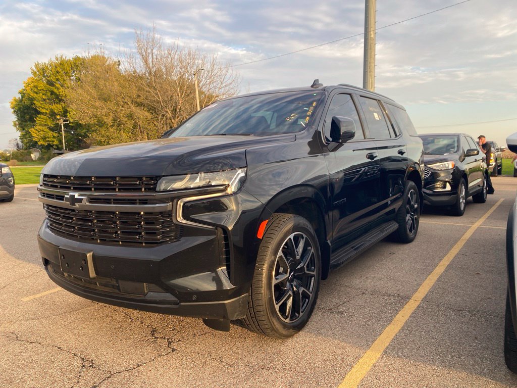 Used 2022 Chevrolet Tahoe RST w/ Luxury Package AWD/4WD image 18