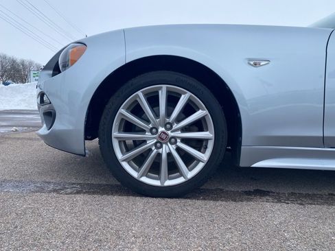 Used 2018 FIAT 124 Spider Lusso w/ Convenience Group image 27