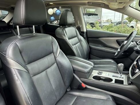 Used 2018 Nissan Murano Platinum image 11