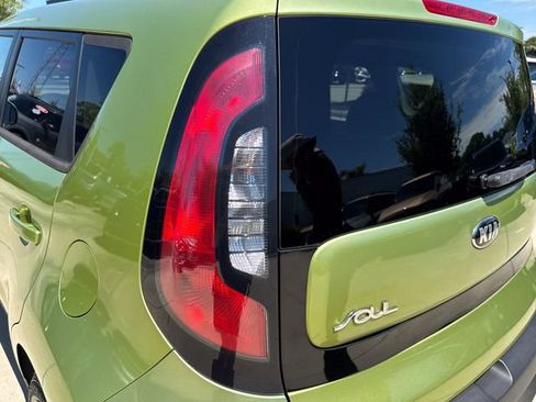 Used 2015 Kia Soul FWD image 14