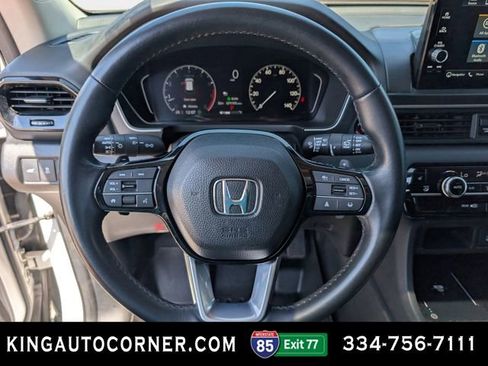 Used 2024 Honda Pilot Touring image 16