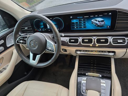 Used 2020 Mercedes-Benz GLE 350 4MATIC image 11