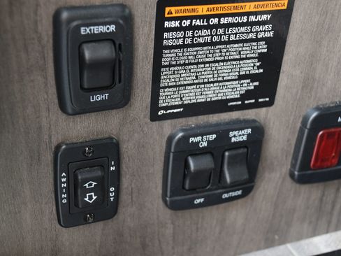 Used 2024 Ford E-450 and Econoline 450 Super Duty w/ Motorhome Prep Package image 35