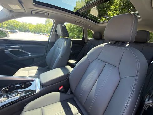 Used 2025 Audi Q5 Premium w/ Convenience Package AWD/4WD image 13