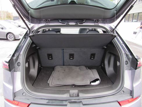 Used 2023 Chevrolet Bolt EUV Premier w/ Sun & Sound Package image 4