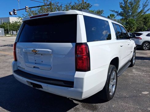 Used 2016 Chevrolet Suburban LT RWD image 6