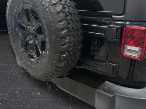 Used 2017 Jeep Wrangler Sport AWD/4WD image 29