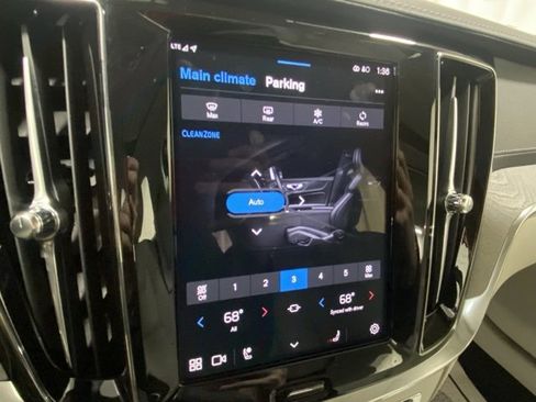 Used 2025 Volvo S60 T8 Ultra image 24