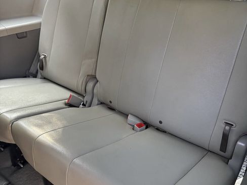 Used 2011 Toyota Sienna XLE w/ Entertainment Pkg FWD image 38