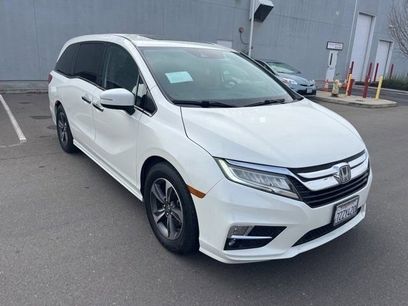 Used 2018 Honda Odyssey Elite
