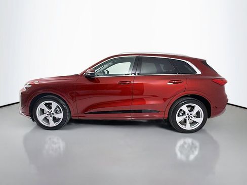 Certified 2025 Audi Q5 Prestige image 4