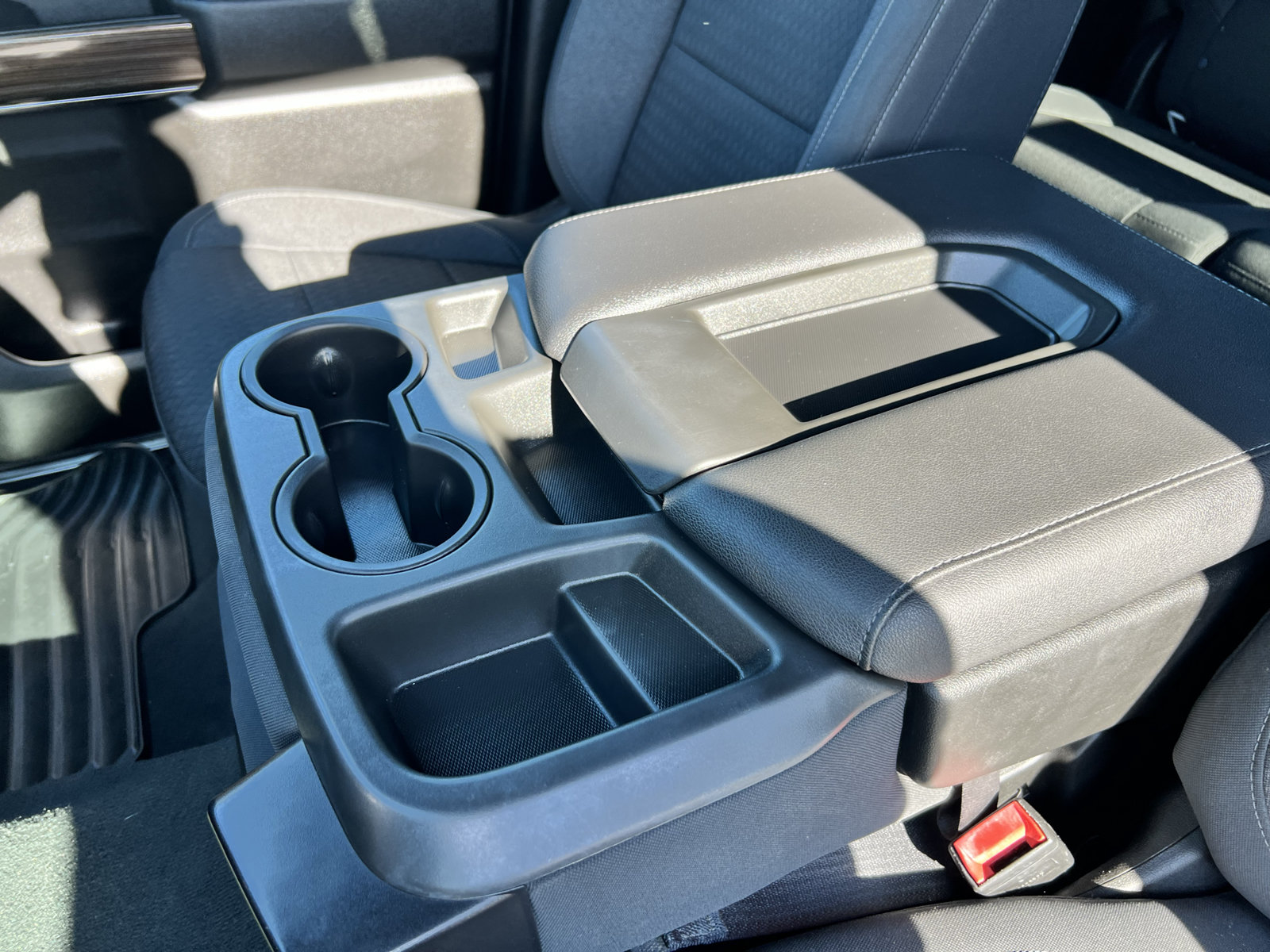 Used 2021 Chevrolet Silverado 1500 LT RWD image 33