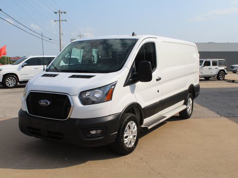 Used 2025 Ford Transit 250 Low Roof w/ Exterior Upgrade Package RWD image 11