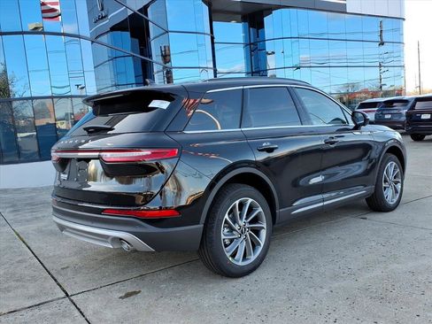 New 2026 Lincoln Corsair Premiere image 7