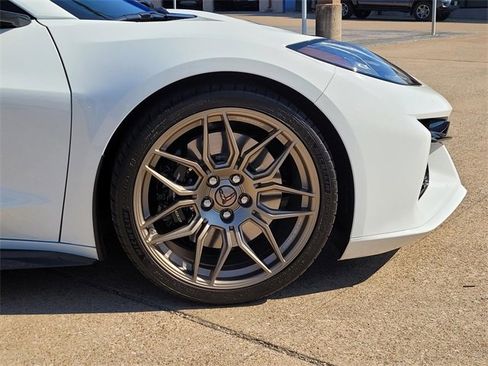 Used 2025 Chevrolet Corvette Z06 w/ Battery Protection Package image 6