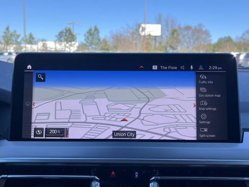 Used 2025 BMW X4 xDrive30i image 5