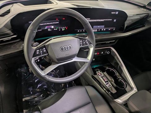 Certified 2025 Audi Q5 Premium Plus w/ Premium Plus AWD/4WD image 13