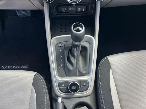New 2026 Hyundai Venue SEL FWD image 21