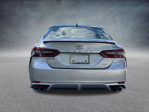 Used 2023 Toyota Camry XSE FWD image 6
