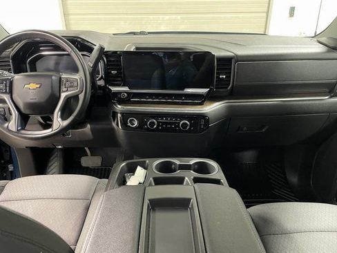 Used 2024 Chevrolet Silverado 1500 LT AWD/4WD image 13