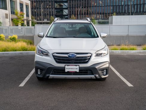 Used 2020 Subaru Outback Touring AWD/4WD image 6