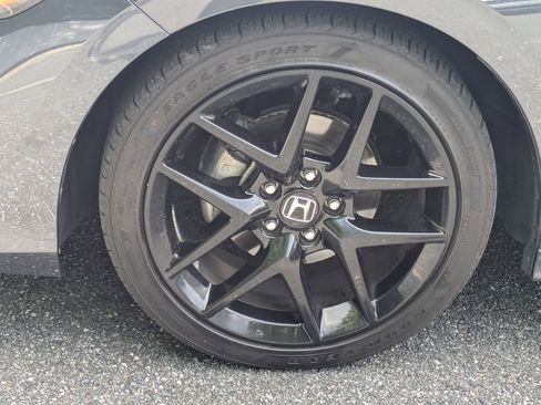 Used 2025 Honda Civic Sport image 10