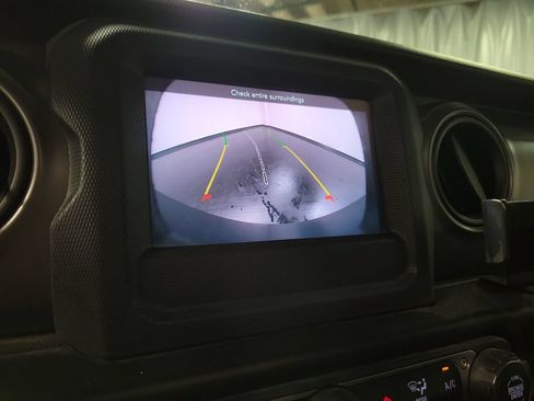 Used 2022 Jeep Wrangler Unlimited Sport AWD/4WD image 21