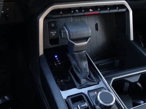 Used 2022 Toyota Tundra SR5 image 33