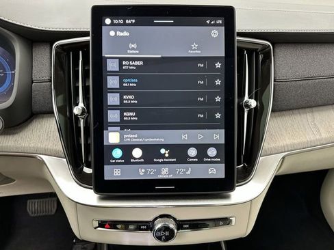 Certified 2025 Volvo XC90 T8 Ultra w/ Lounge Package image 16