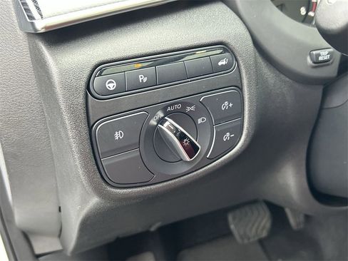 Certified 2023 INFINITI QX50 Sport image 17