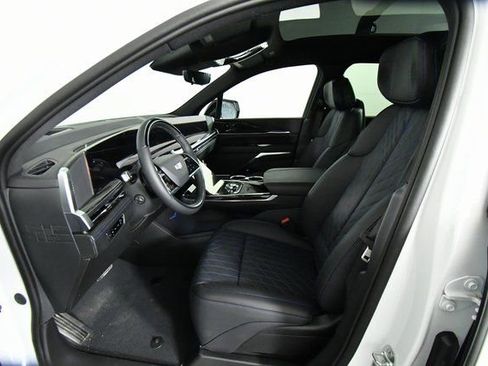 New 2025 Cadillac Escalade IQ Sport 1 w/ LPO, ONYX Package AWD/4WD image 11