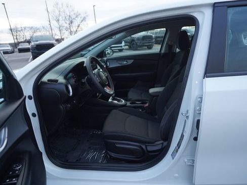 Used 2023 Kia Forte LXS image 11