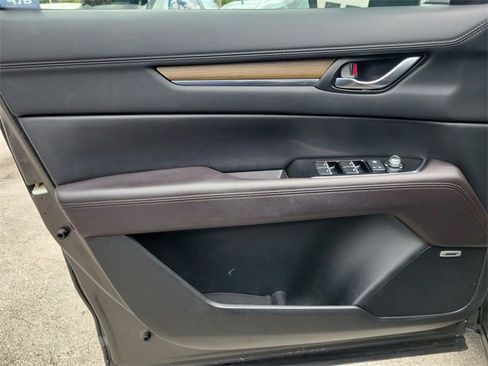 Used 2019 MAZDA CX-5 Signature image 11