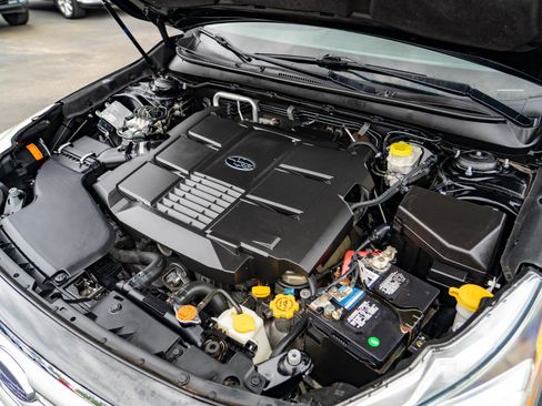 Used 2017 Subaru Outback 3.6R Limited AWD/4WD image 26