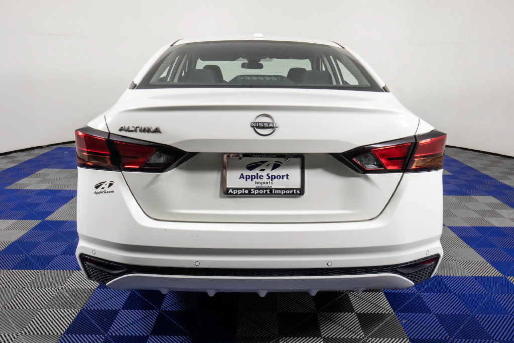 Used 2025 Nissan Altima 2.5 SV FWD image 7