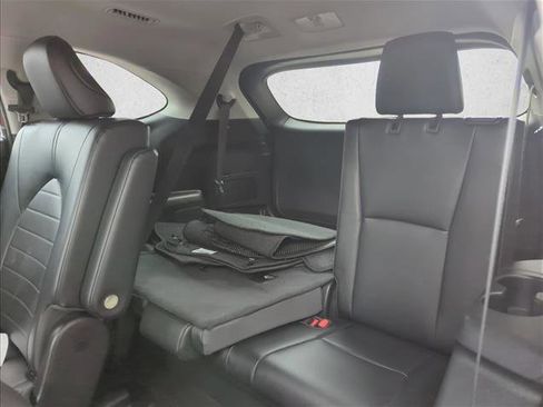 Used 2023 Toyota Highlander XLE image 26
